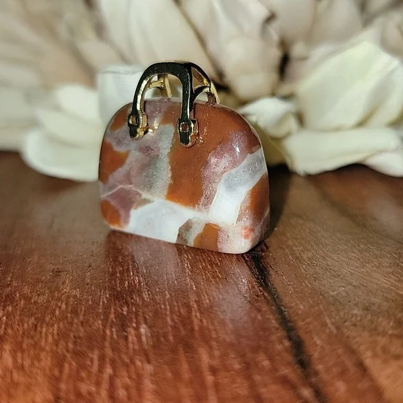 🍀 Carnelian Agate Purse Pendant - Picture 2 of 3